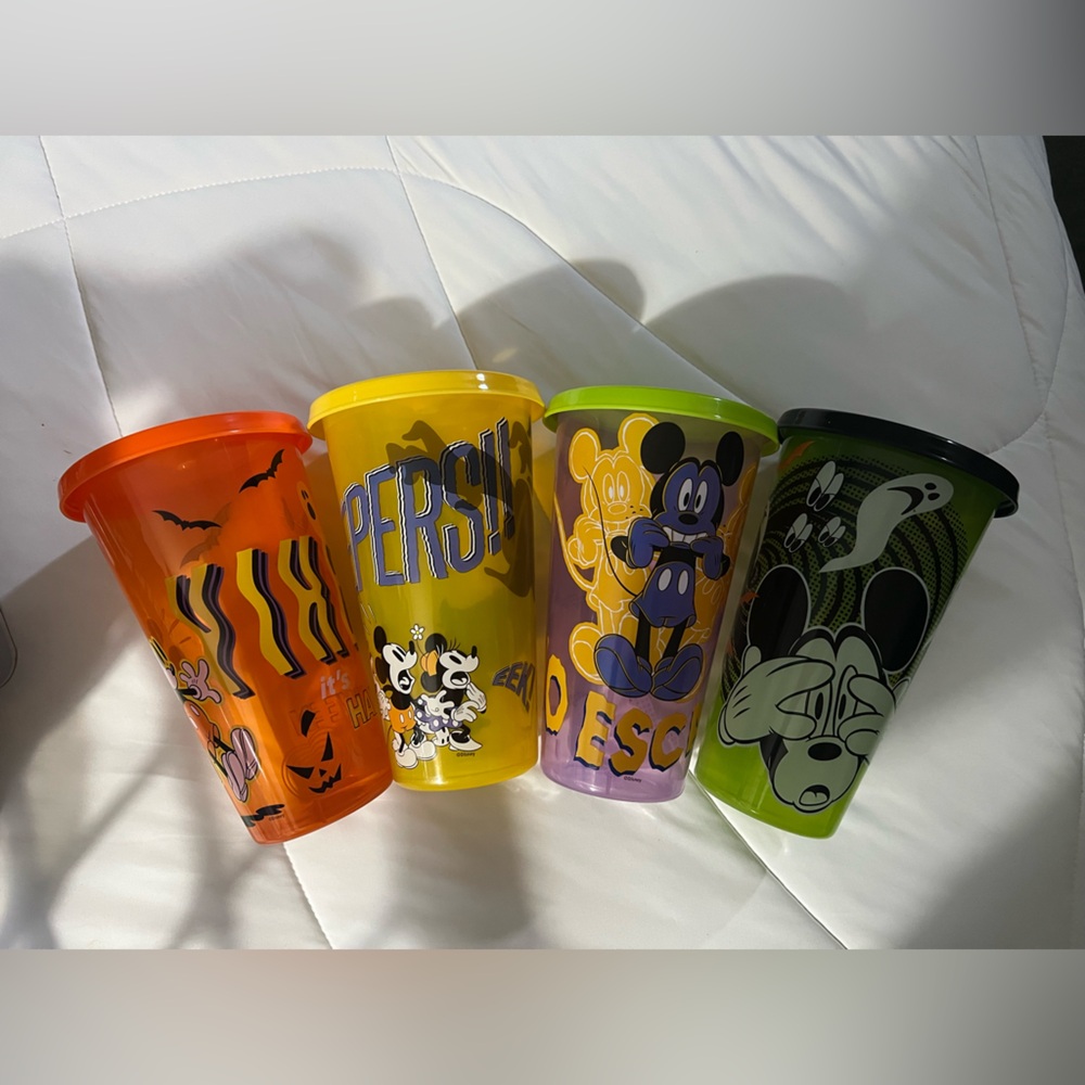 Disney’s Mickey MousHalloween Tumbler Collection